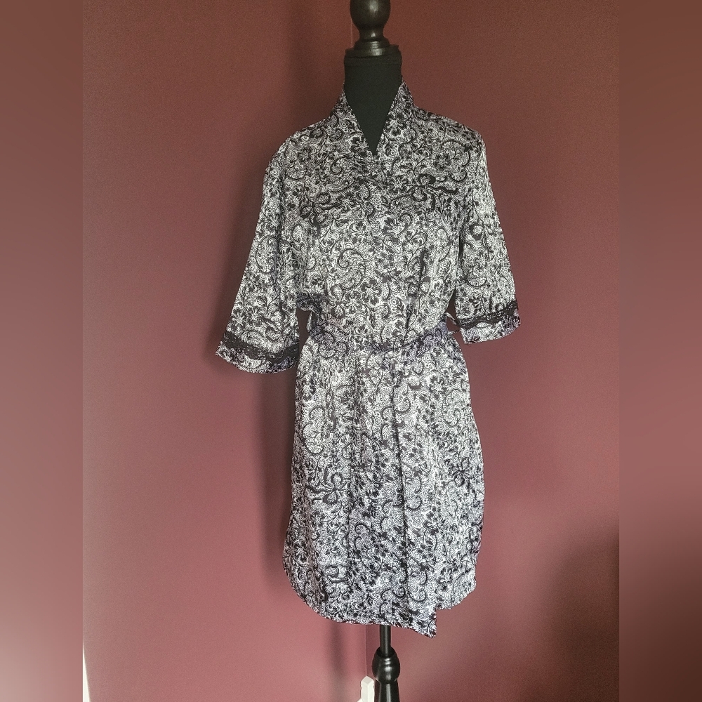 Silky Robe with Lace Trims, Like New